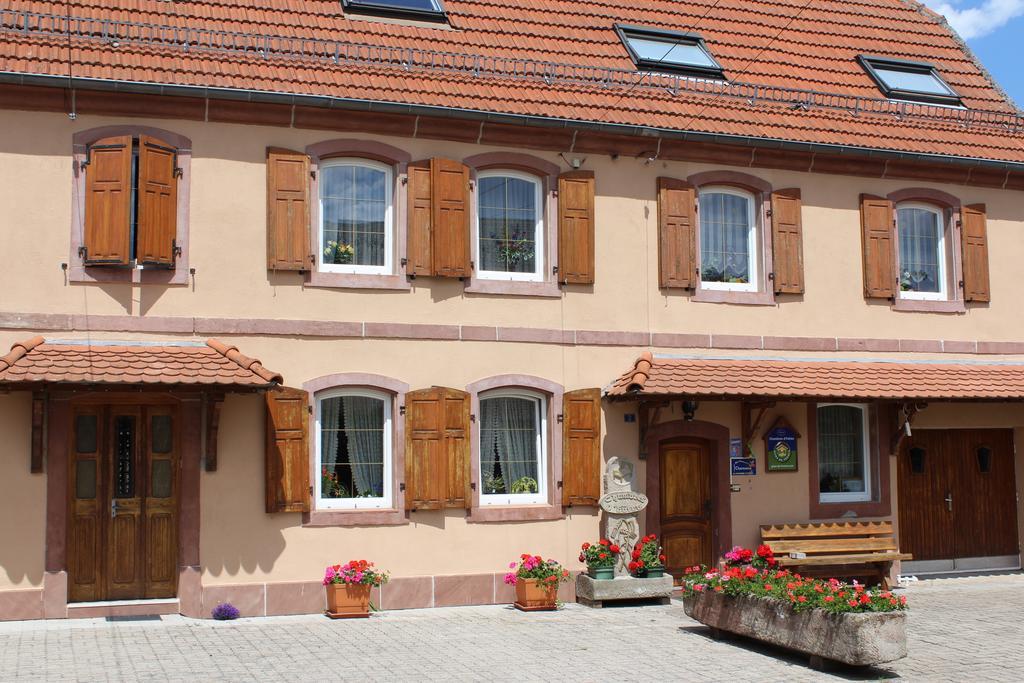 Chambres D'Hotes Au Vieux Moulin Entre Sarreguemine Et Bitche Rahling Quarto foto